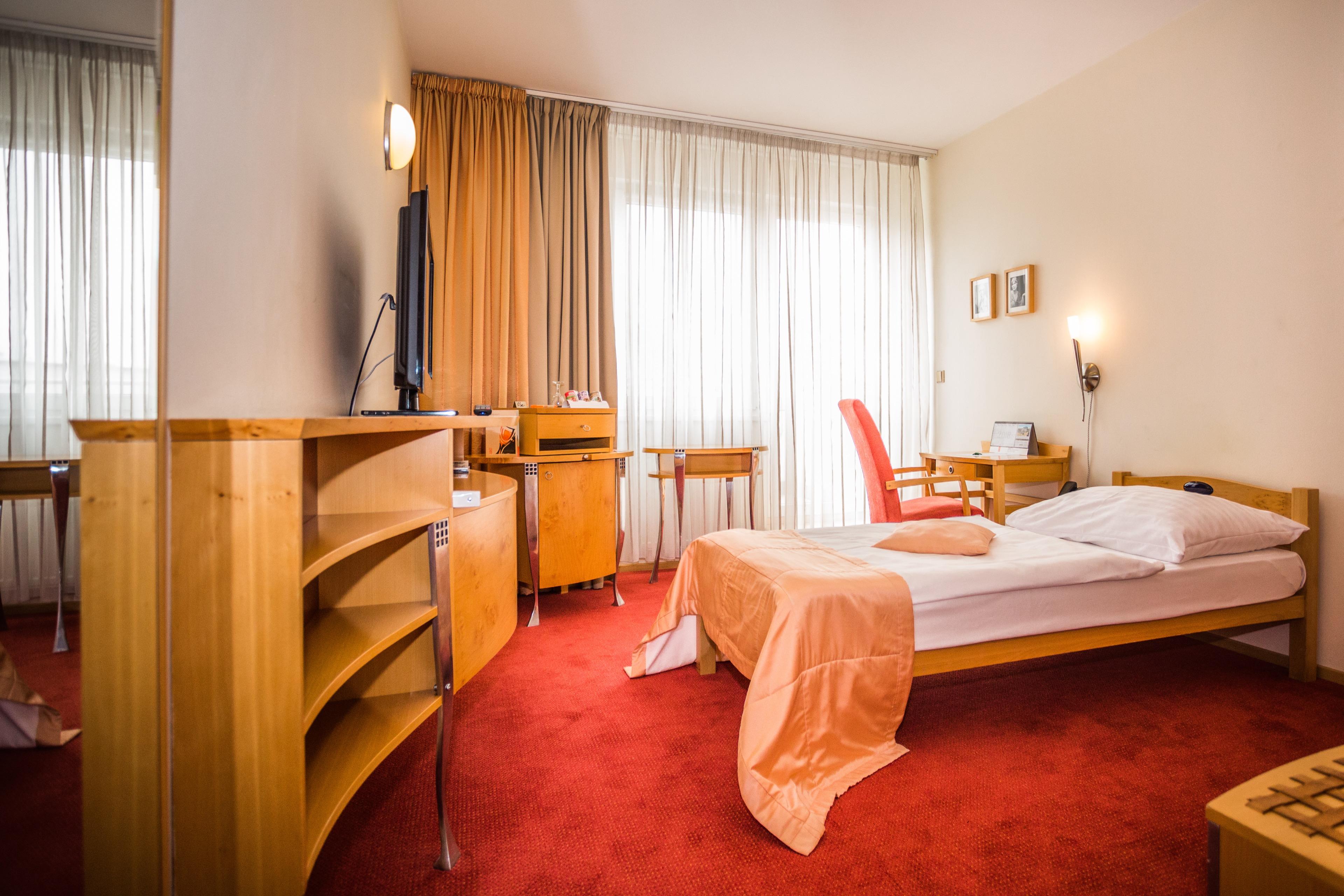 โฮเทล เซ็ท Hotel บราติสลาวา ภายนอก รูปภาพ